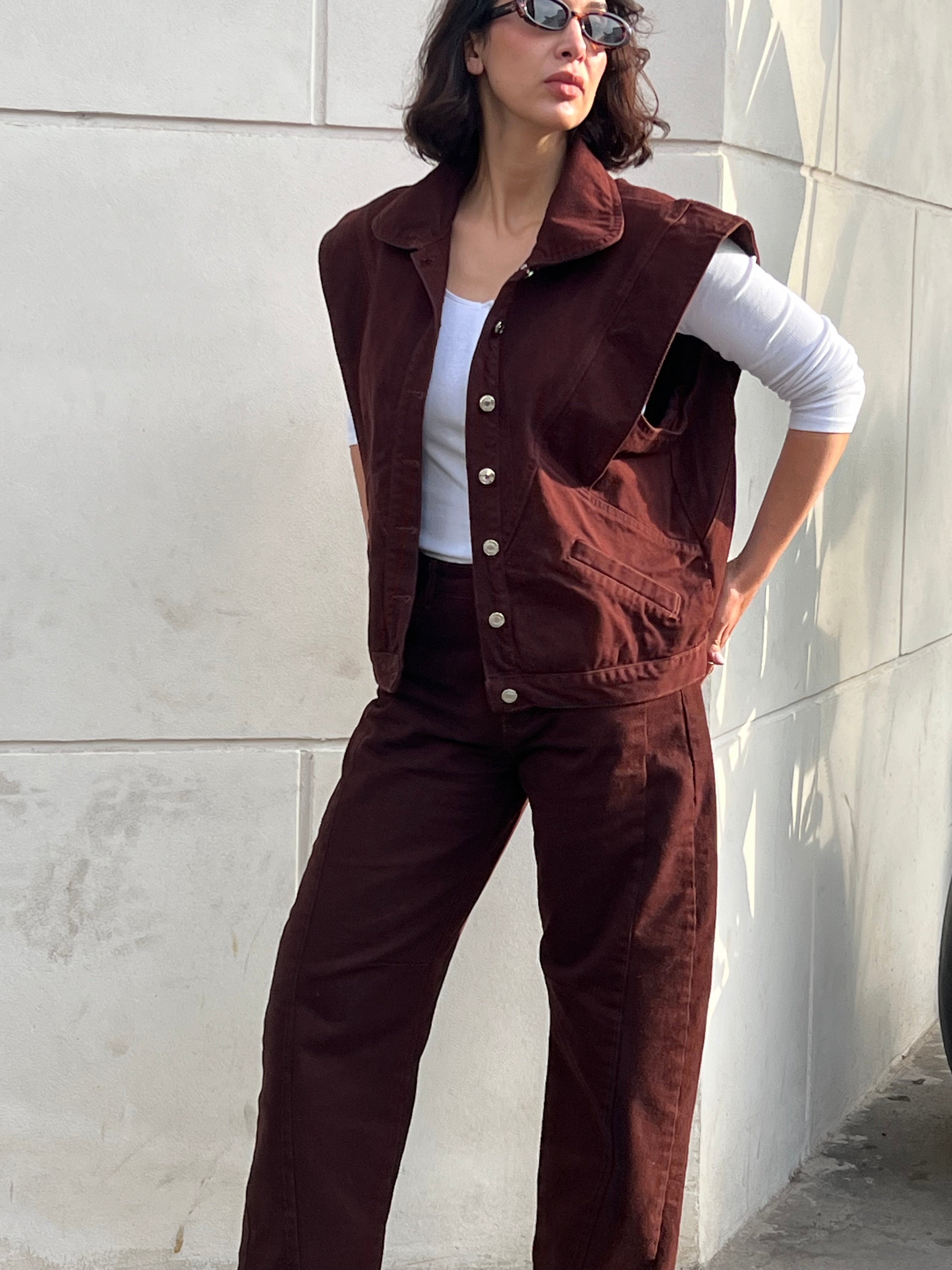 Détail jean ballon chocolat — couture artisanale — SYD DENIM
