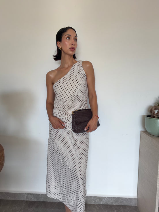 The Colette Set Summer Edition by SYD — top asymétrique une épaule et jupe lin imprimé petit pois — atelier Casablanca Maroc